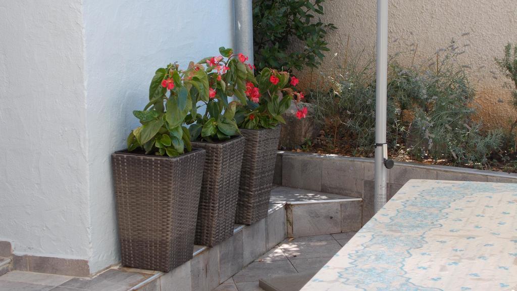 Guest House Accommodation Rupine Premantura Exterior foto